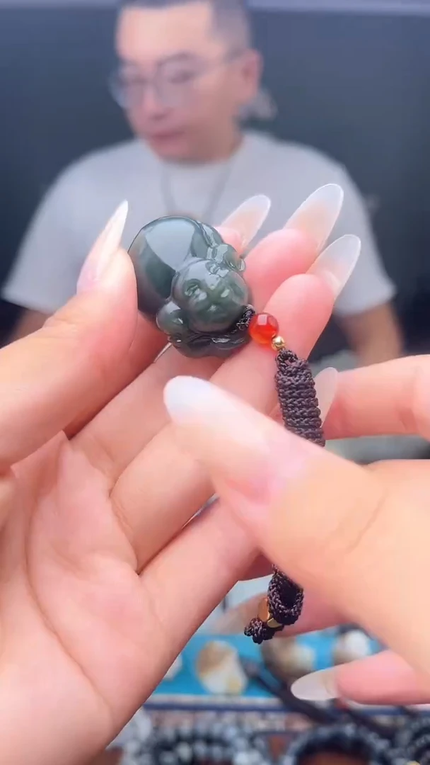 未镶嵌和田玉挂件1