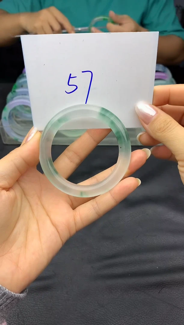 玉石冰翠非料时尚手镯成品