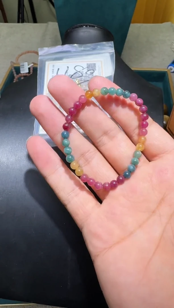 手链多样性发一件 140