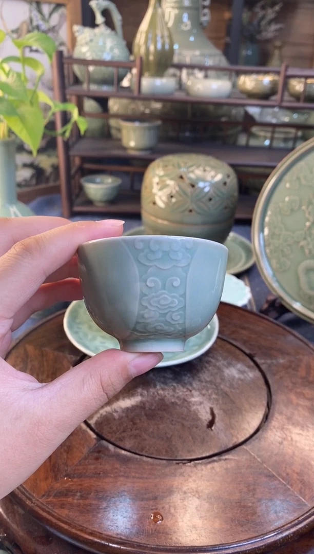 031503 祥云茶杯 2只 微瑕