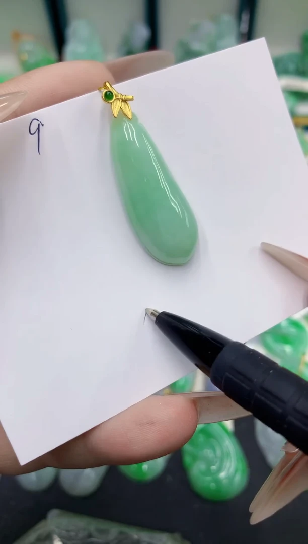 翡翠未镶嵌颈饰号链接111111111