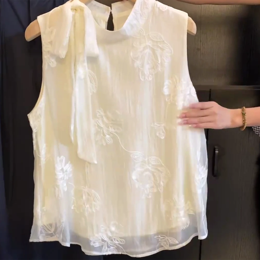 【甜心云云】媛温柔甜美气质立领绑带重工刺绣无袖衬衫C5680