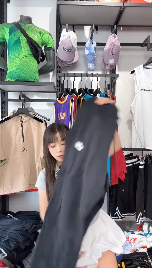 1516编码 瑕疵修复以直播间讲解为准 尺码175L