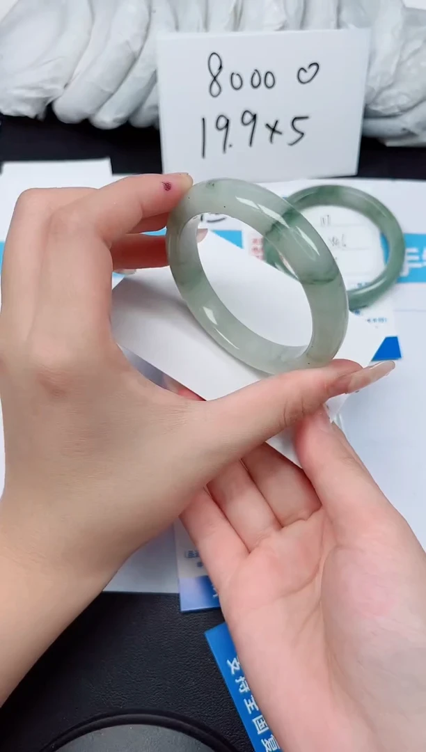 【闪购商品】石英质玉手镯未镶嵌G118-56