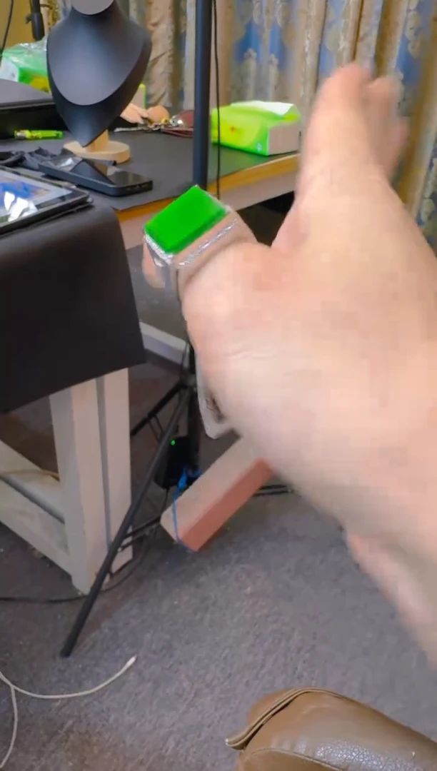 18K金镶嵌戒指翡翠天然A货翡翠