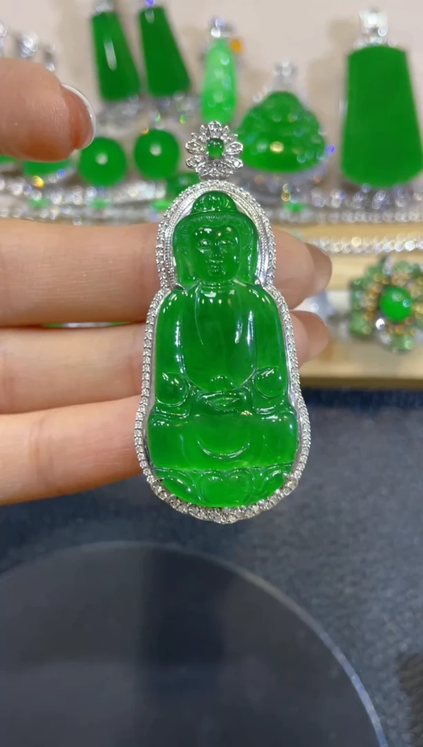 吊坠(不含链)18K金镶嵌翡翠团购1