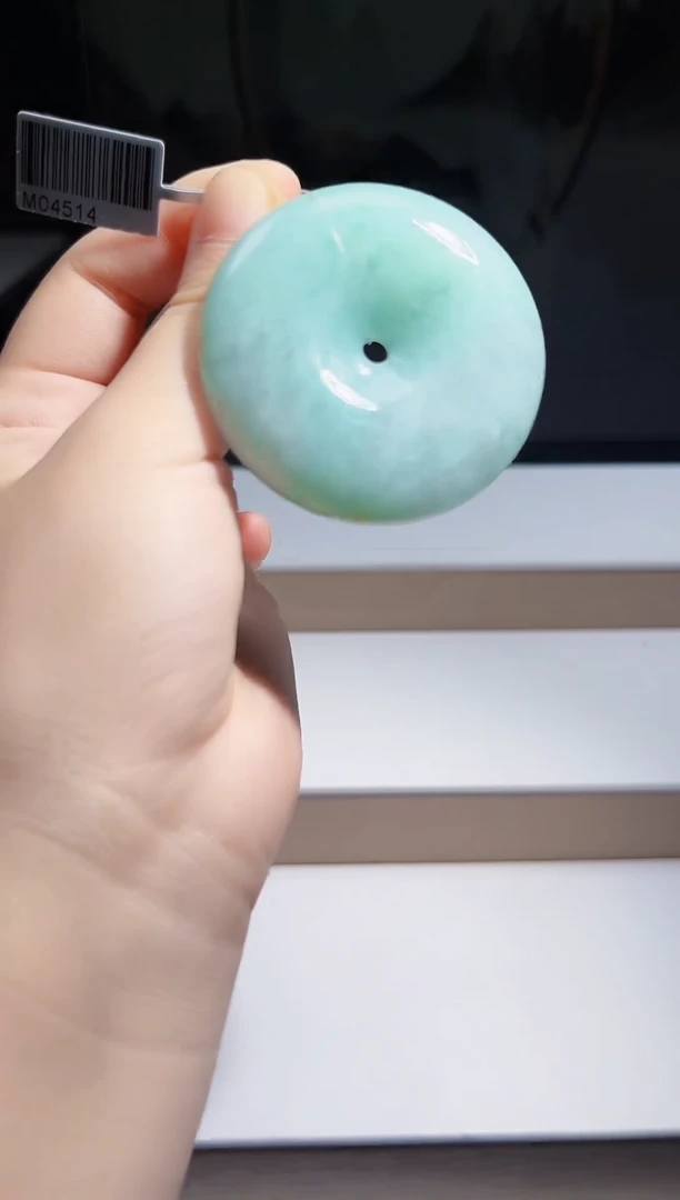 吊坠(不含链)未镶嵌翡翠挂件