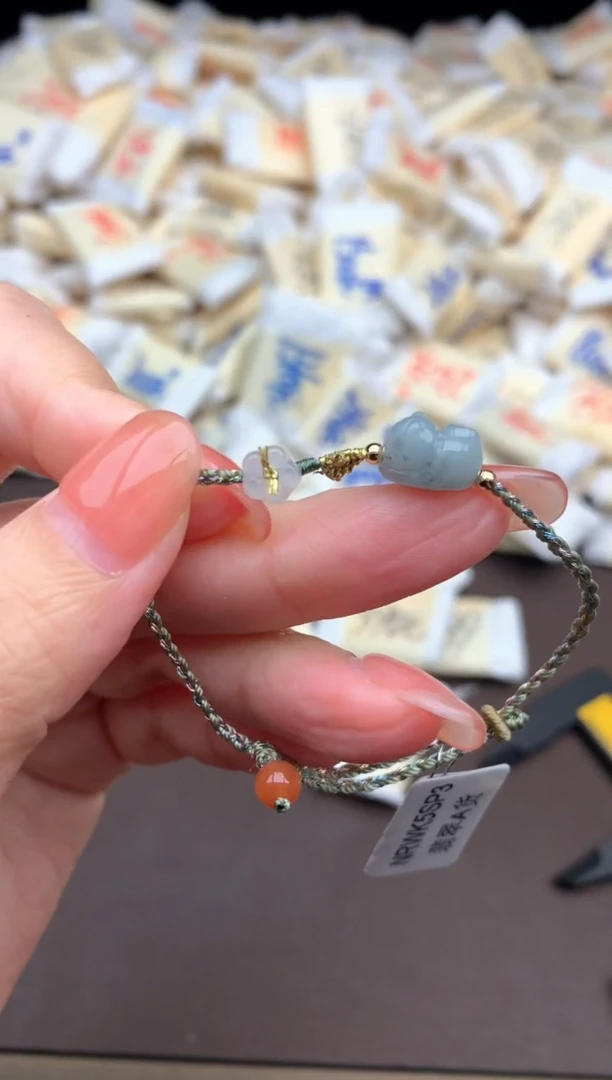 【闪购商品】翡翠挂件未镶嵌一