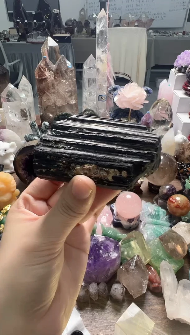 未镶嵌珠宝奇石碧玺M348 约8.0cm