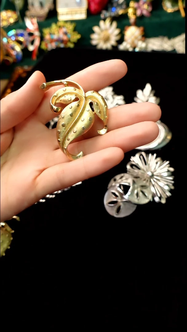 大理石铁合金咖*胸针