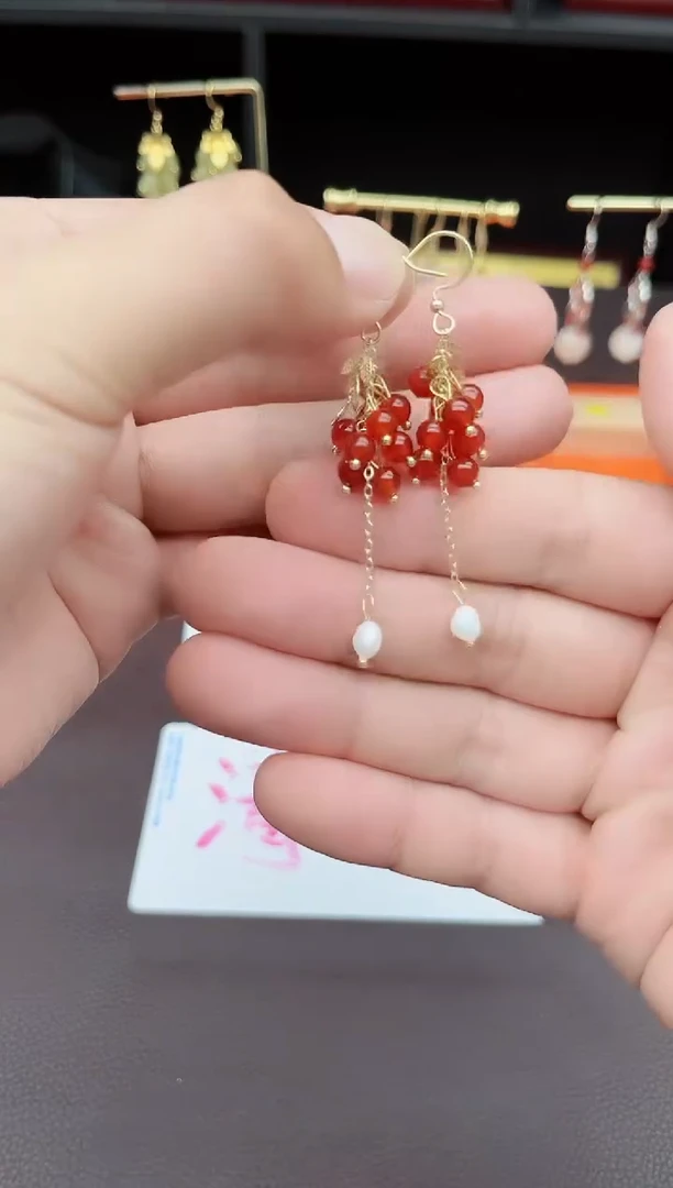南红玛瑙银S925镶嵌耳饰W01