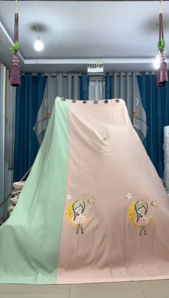 布成品窗帘  5.3*2.7米