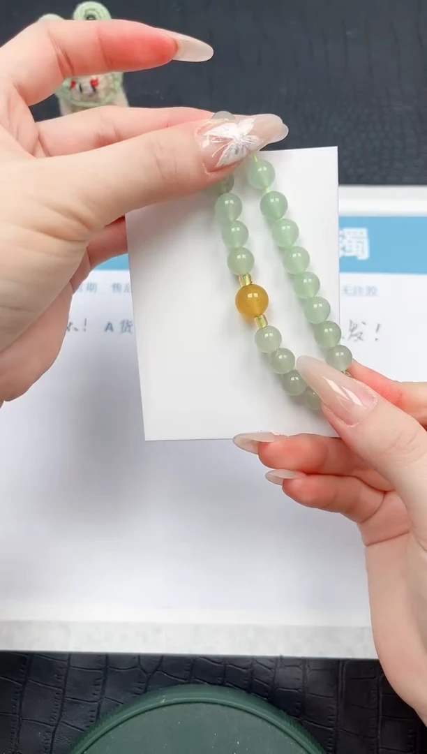 【闪购商品】石英质玉手镯未镶嵌777