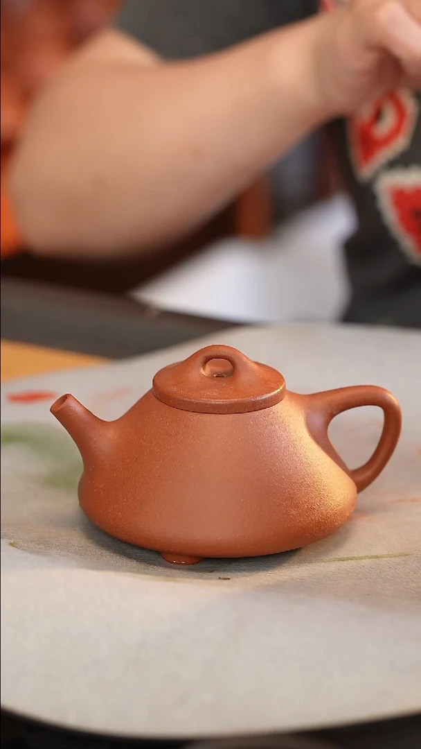 茶壶紫砂红清水 半手工 子冶石瓢 240cc