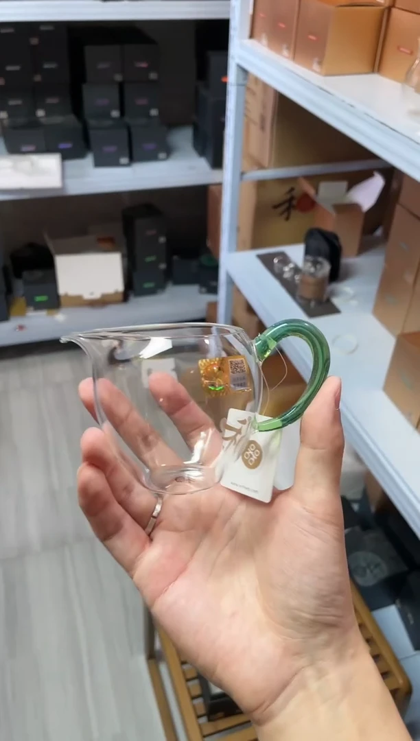 【闪购商品】悠然绿金公道杯。。。