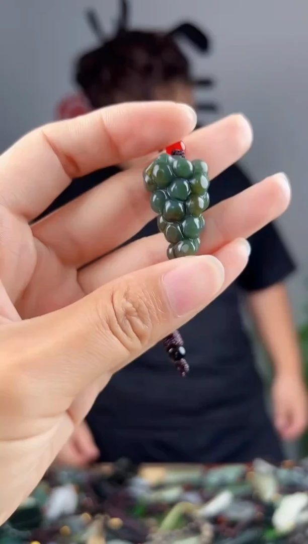 未镶嵌和田玉挂件拍一发一，多样性发货