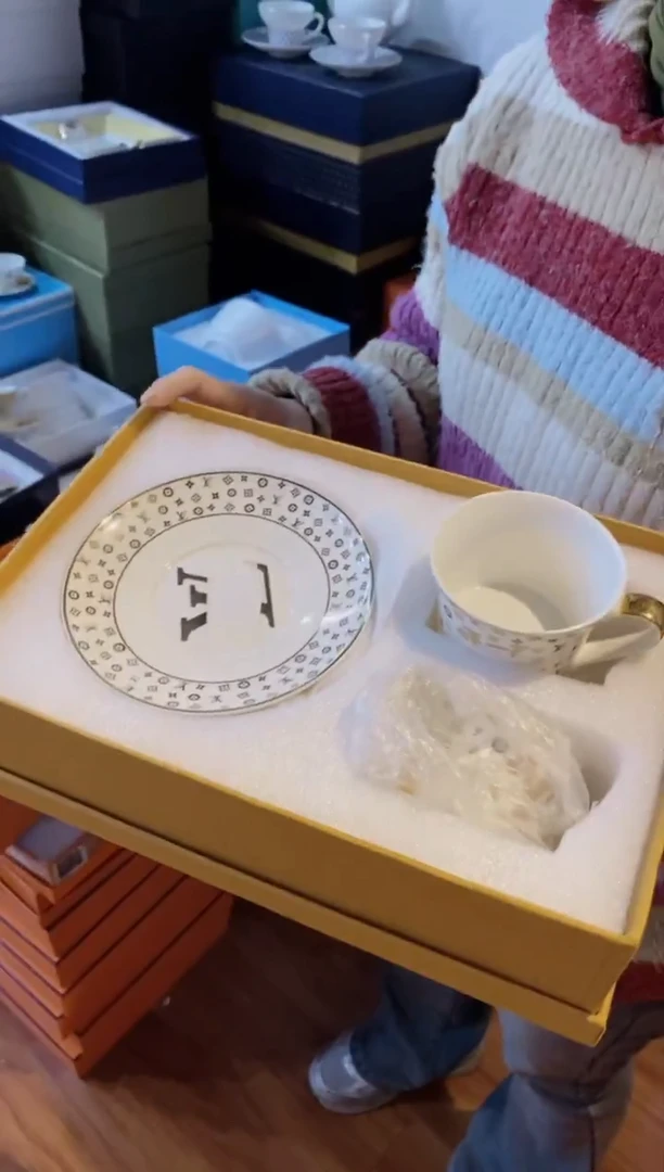 【闪购商品】杯全场正品，京东包邮
