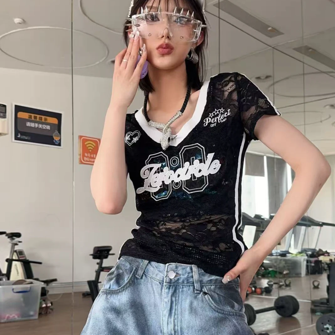 F00115 香港潮牌小众辣妹时尚女性气质减龄修身款时尚女性吊带