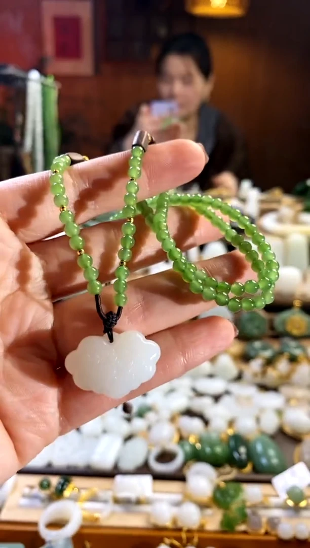 【闪购商品】和田玉吊坠未镶嵌。