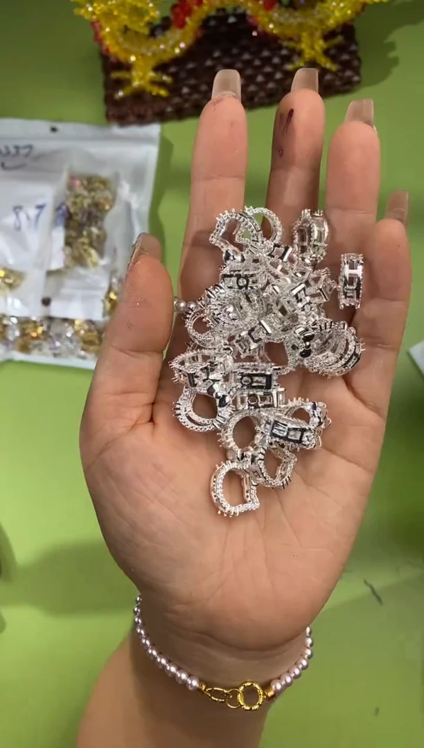 玻璃2238银色猫头4个