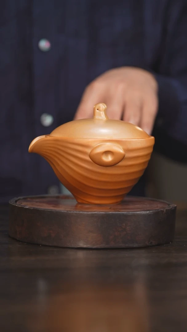 【闪购商品】杯11柴房陶瓷丨金黄手抓壶