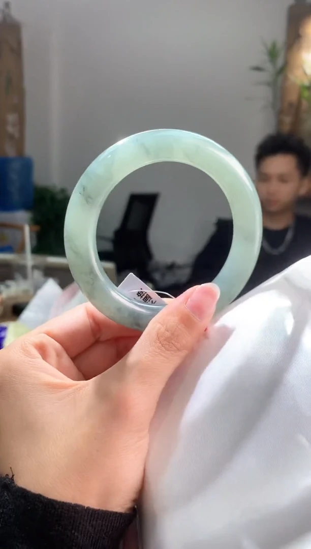 未镶嵌手镯翡翠20