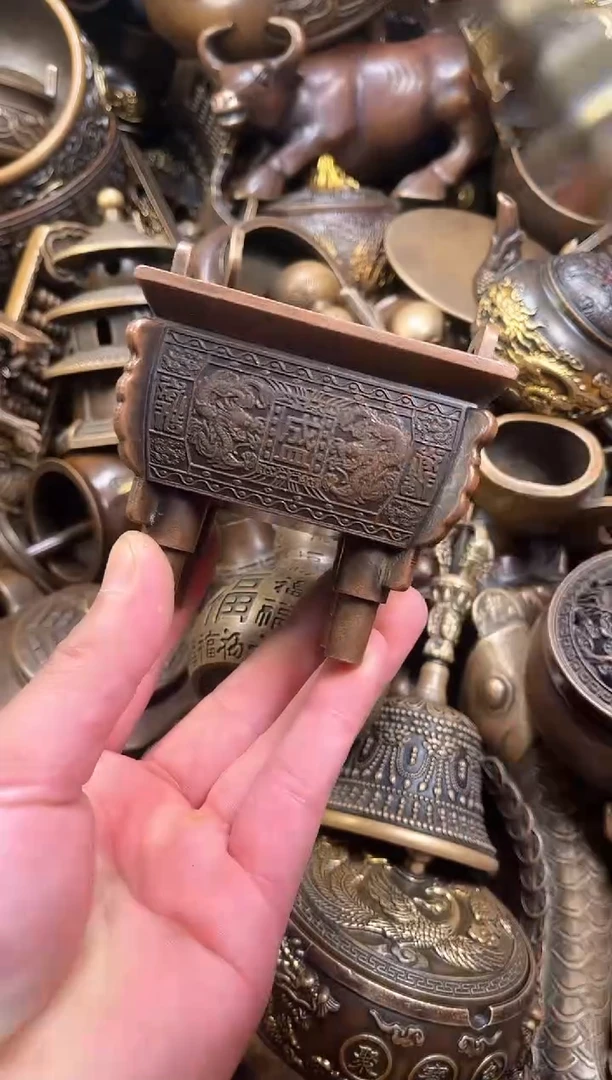 精美铜器点击下单