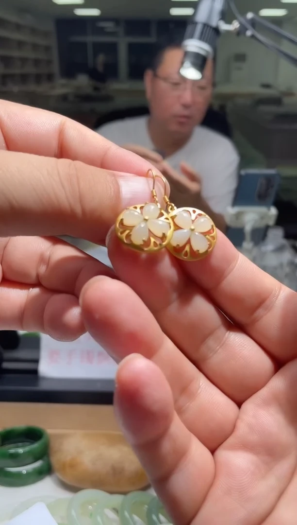 未镶嵌和田玉耳饰多样性发货其一