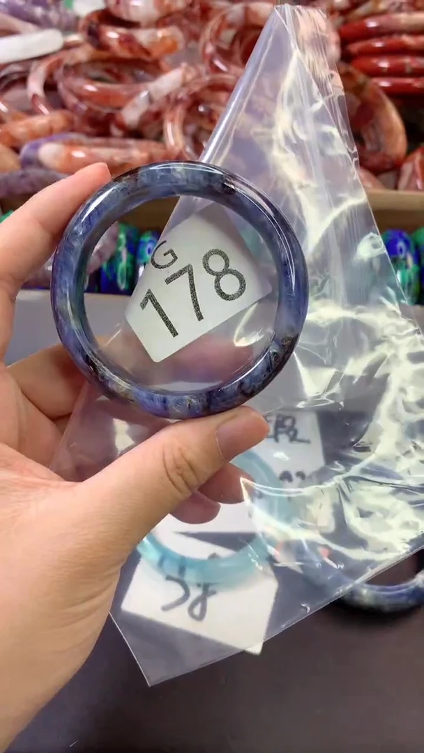 水晶手镯未镶嵌54手镯G178