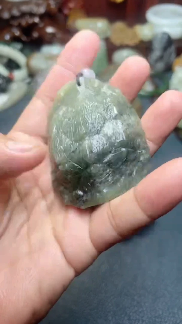 和田玉未镶嵌把件-