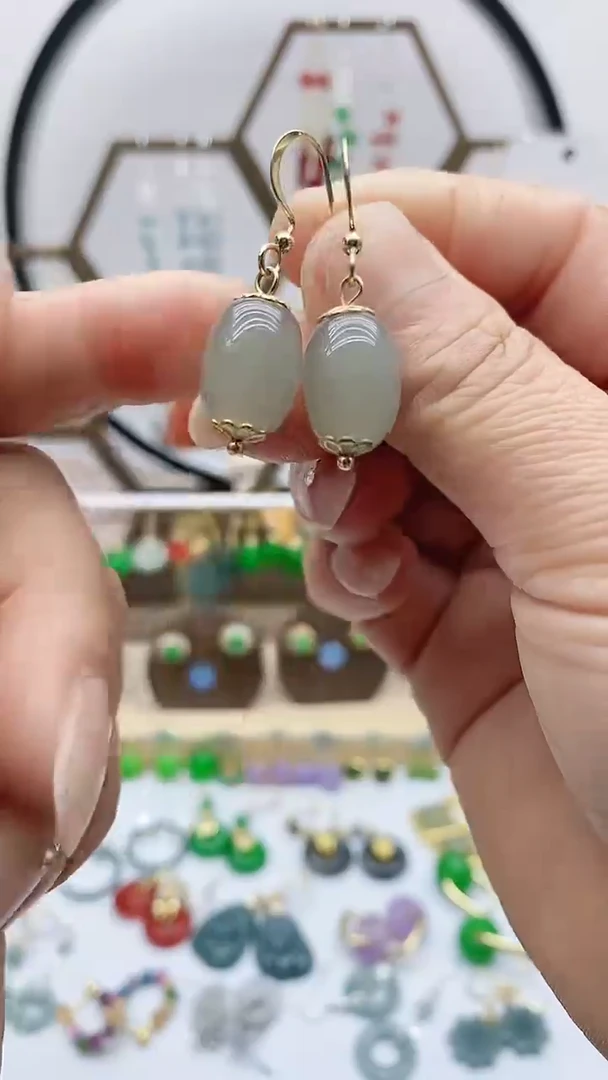 未镶嵌和田玉耳饰94