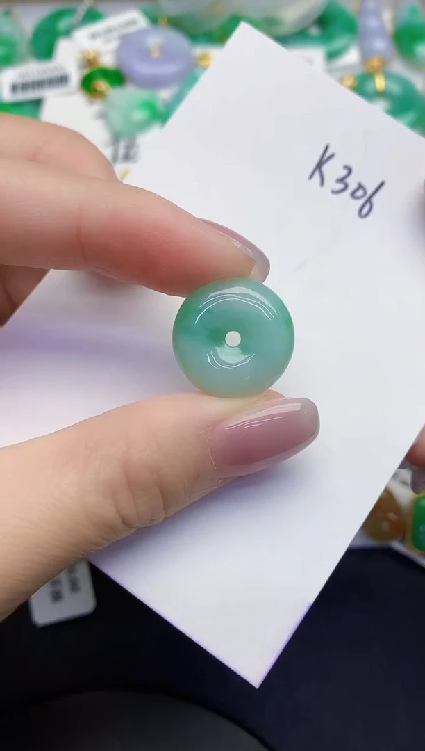 颈饰未镶嵌翡翠缅甸天然翡翠A货