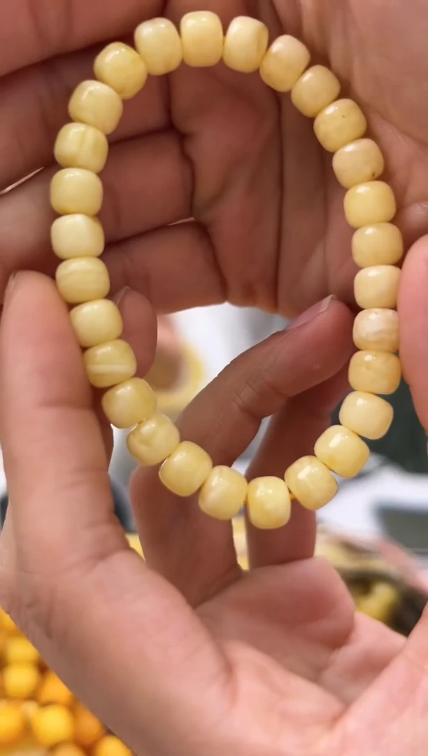 【闪购商品】琥珀手串未镶嵌微瑕蜜蜡手串