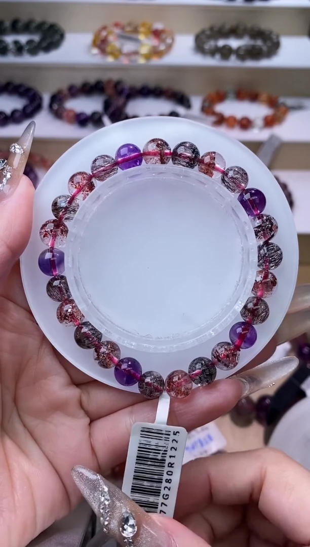 【闪购商品】水晶手链未镶嵌黑加仑超七7m+