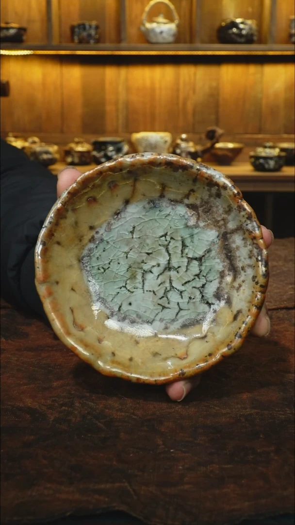 手捏柴烧志野壶承（12厘米内直径）