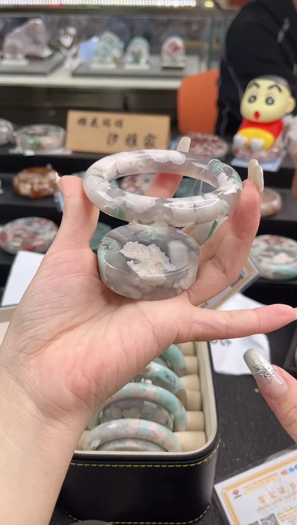 未镶嵌手镯石英质玉尘*丷圈口（赠品镯心）