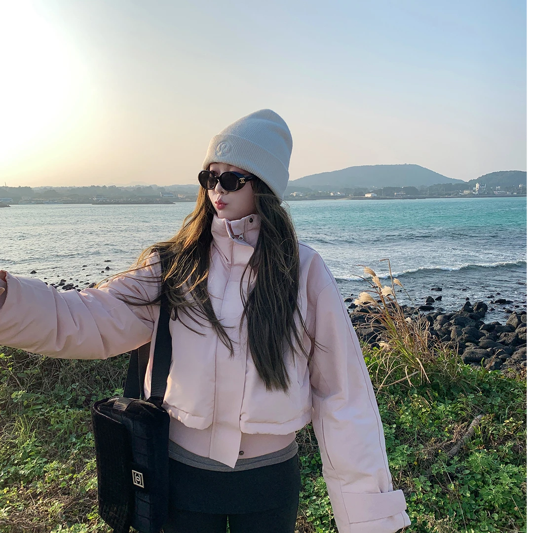 工厂清货价~北欧雪堡短款滑雪外套保暖粉色棉服衣女冬季立领外套