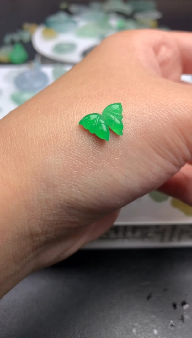 【闪购商品】定制翡翠未镶嵌毛货