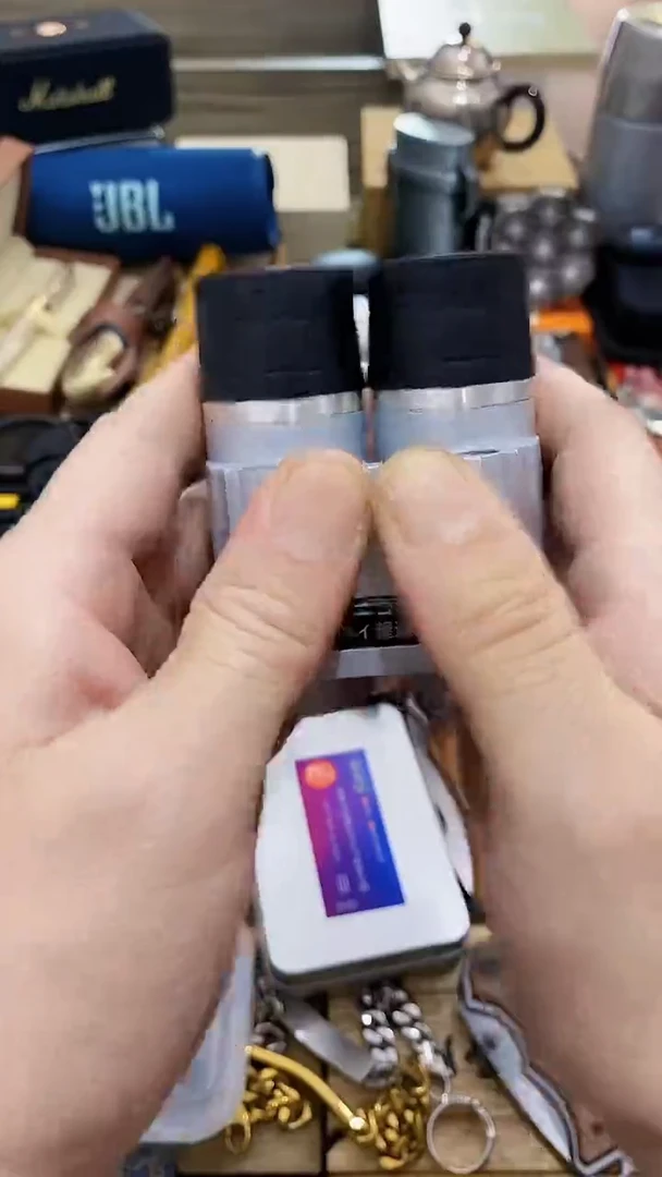 瓷片闪购商品  如图所示