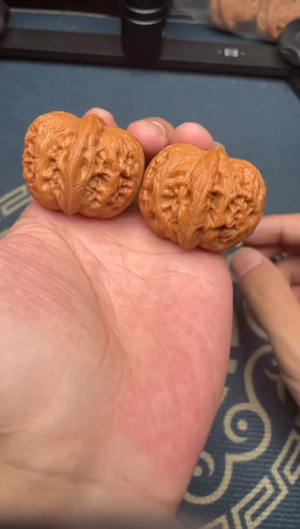 文玩核桃吊坠元宝41