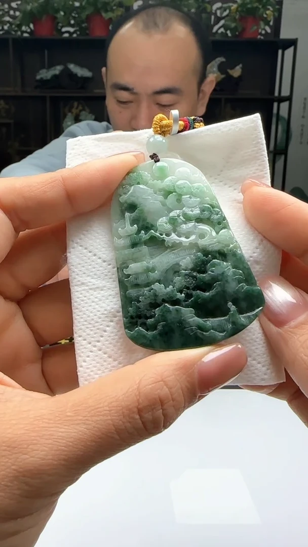 【闪购商品】翡翠颈饰未镶嵌天然翡翠A货吊坠