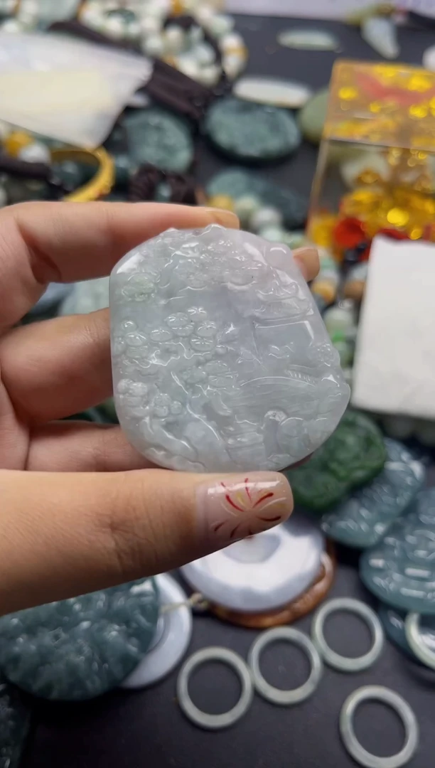【闪购商品】翡翠颈饰未镶嵌翡翠