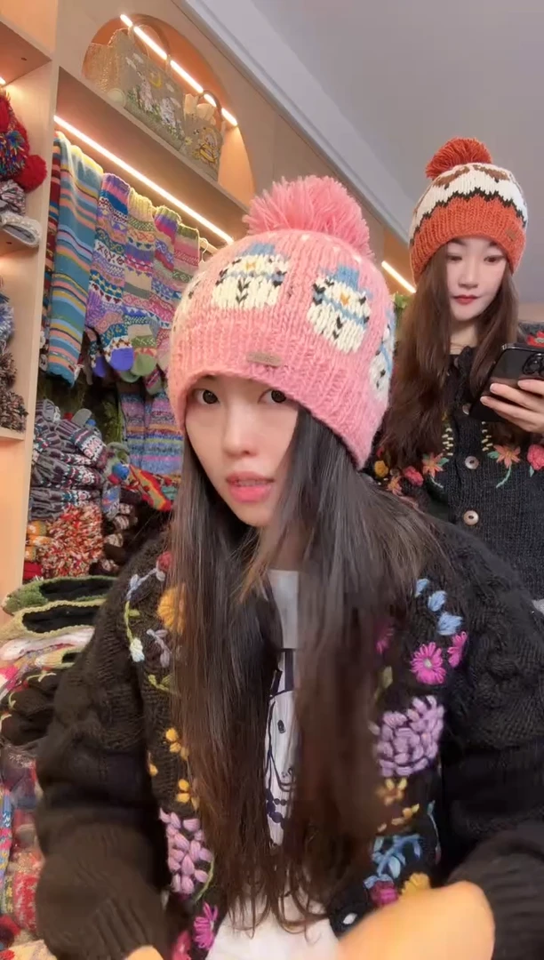 羊毛粉色雪人帽子