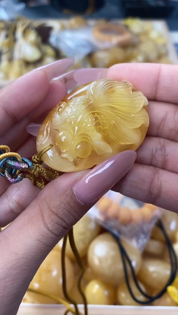 未镶嵌琥珀裸石天然琥珀蜜蜡