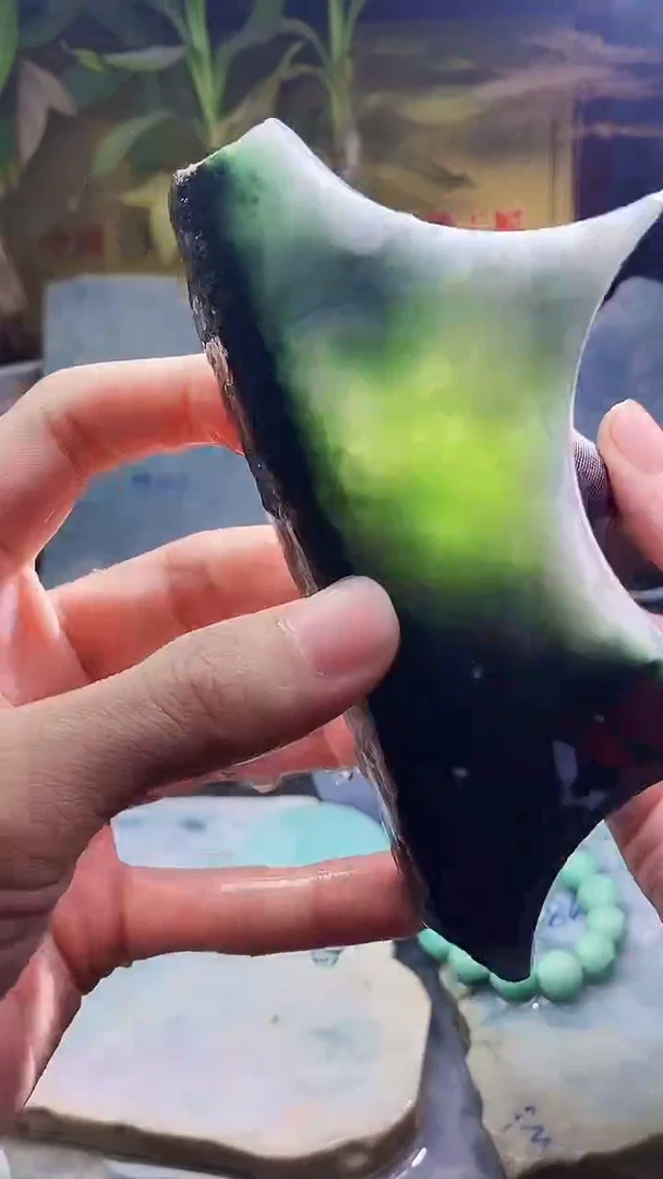 未镶嵌挂件翡翠小雨411