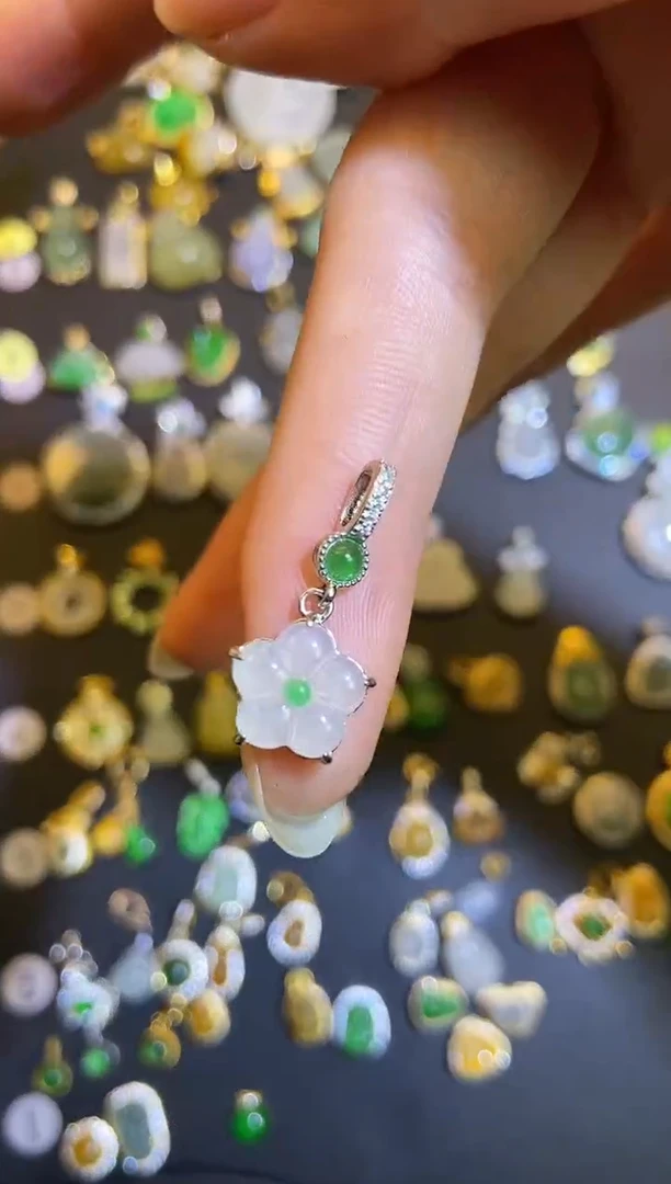 吊坠(不含链)银S925镶嵌翡翠1