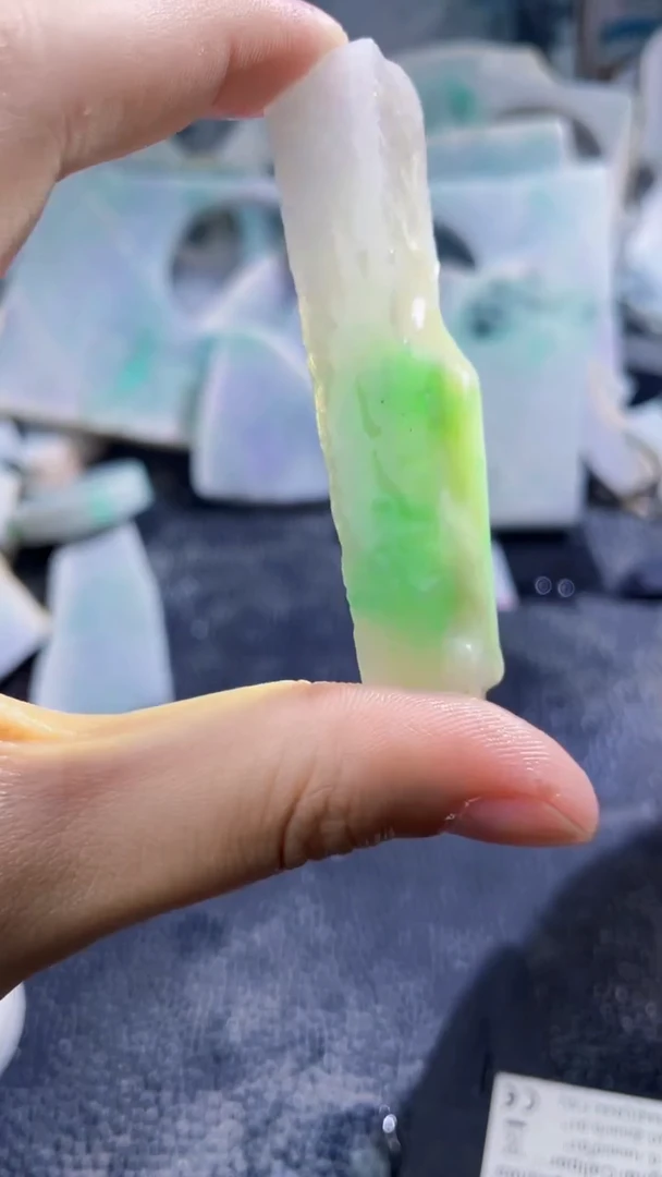 裸石翡翠天然A货翡翠板料