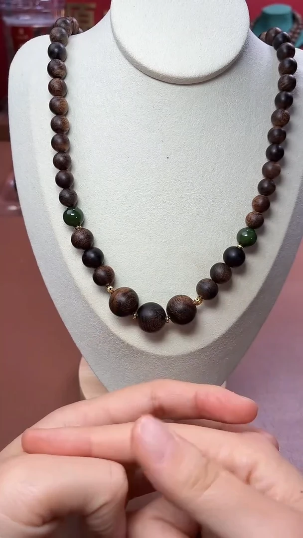 沉香手串沉水越南芽庄黄棋楠瘤疤+越南芽庄白棋楠设计