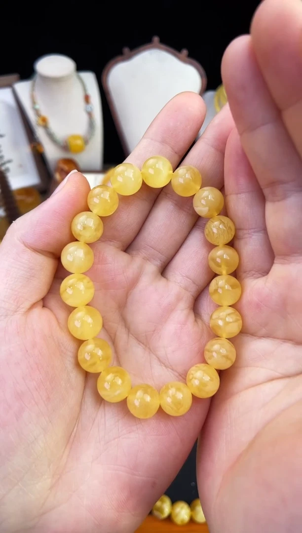 琥珀未镶嵌珠宝奇石柒月