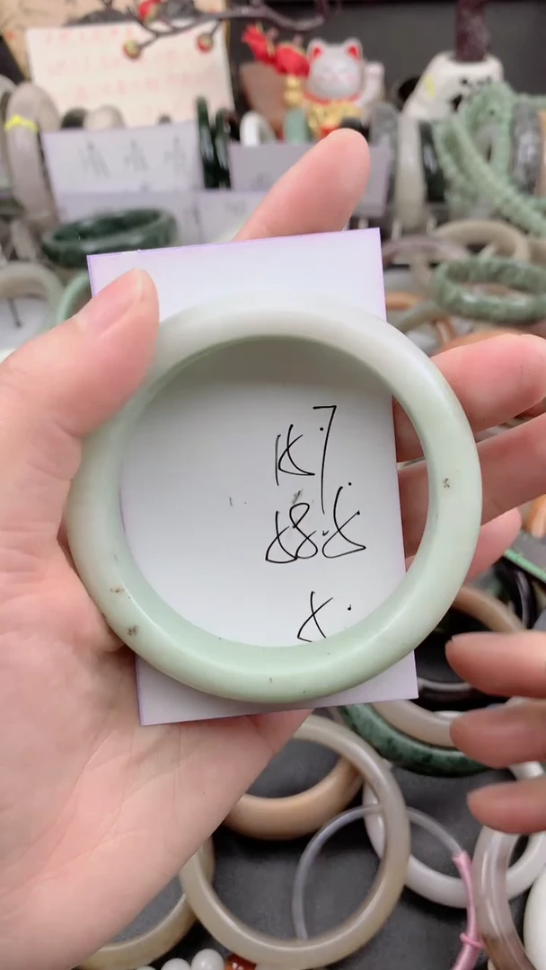 未镶嵌手镯石英质玉157